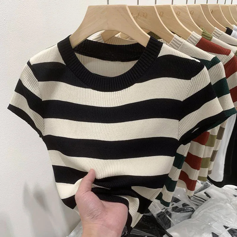 Summer Clothing Yarn - 新しい女性のセーター 2026 春夏 O ネックストライプ半袖ニット Tシャツ韓国カジュアルプルオーバースリムトップ
