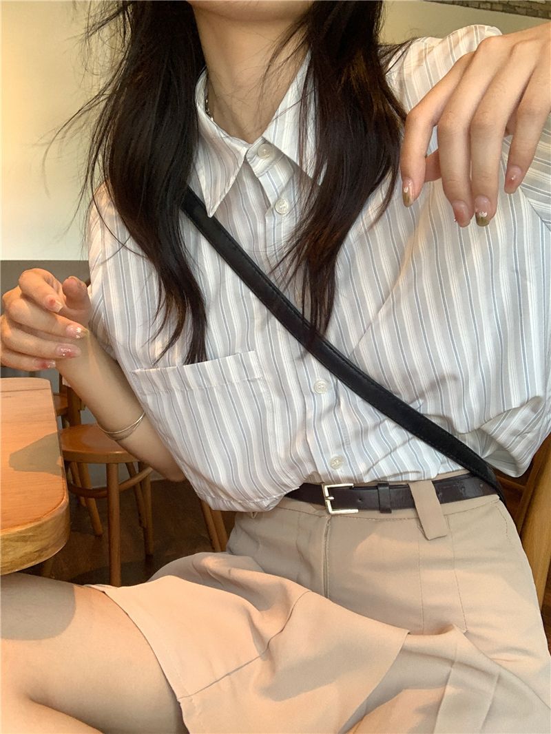 Crop Blouse Linen - シャツ女性竹リネンブレンドマンダリンカラークロップドフィット盆栽フェア禅ブラウス自然にインスパイアされた女性の瞑想的な瞬間