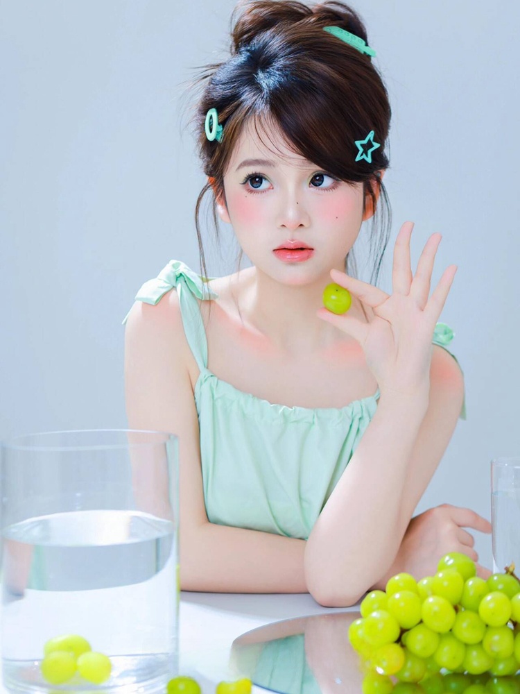 新しい夏の写真韓国風甘いかわいい透明感ガールパーソナルポート - Summer Clothing Girls のレビューと価格