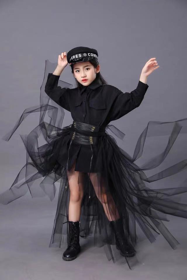 子供の黒のスーツ女の子モデル競争滑走路ファッションキャットウ - Summer Clothing Girls のレビューと価格