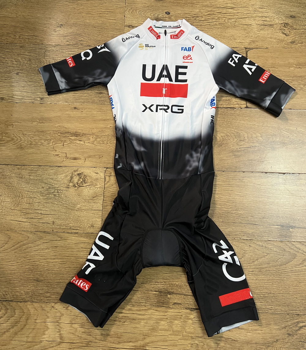レーザーカット スキンスーツ 2025 2026 UAE X - Summer Clothing Material のレビューと価格