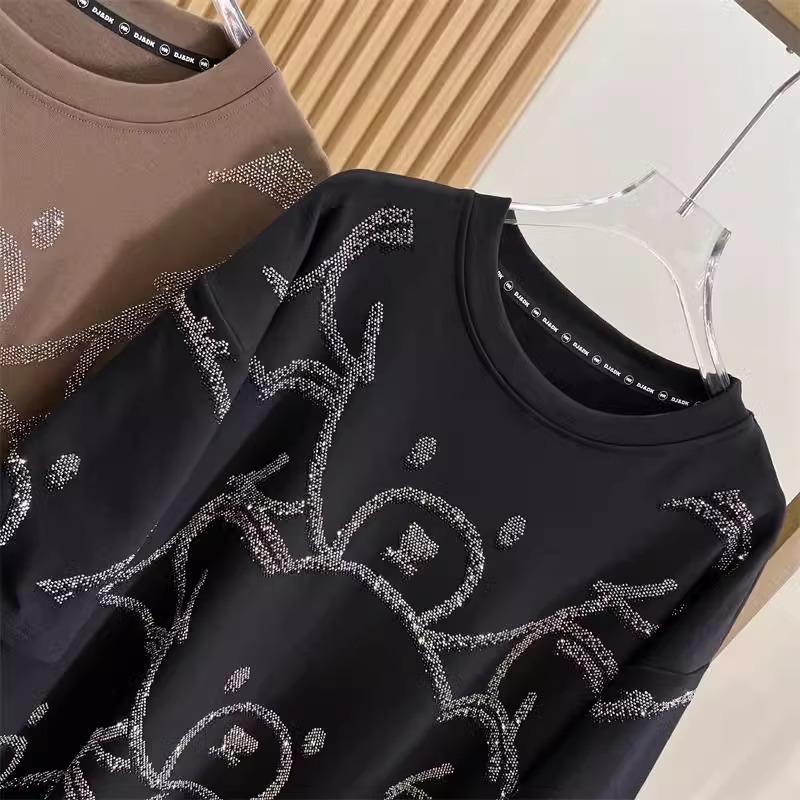 女性の漫画のクマのパターンのダイヤモンドのTシャツ,半袖のゆ - Summer De Clothing のレビューと価格