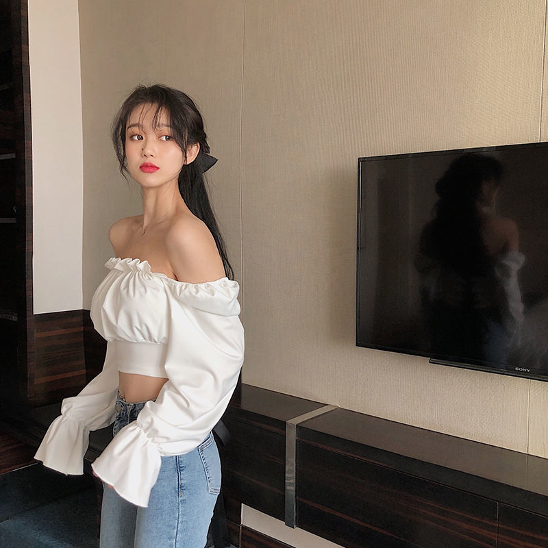 パフスリーブのセクシーな黒のブラウス,エレガントな女性,魅力 - Crop Blouse Linen のレビューと価格