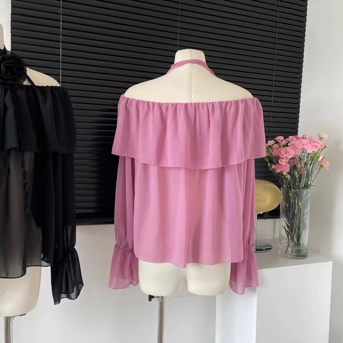 3D花の装飾が施された女性用スラッシュネックブラウス、セクシ - Crop Blouse Linen のレビューと価格