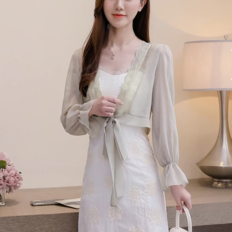 女性のためのフレアスリーブ,韓国のファッション,シックなレー - Crop Blouse Linen のレビューと価格